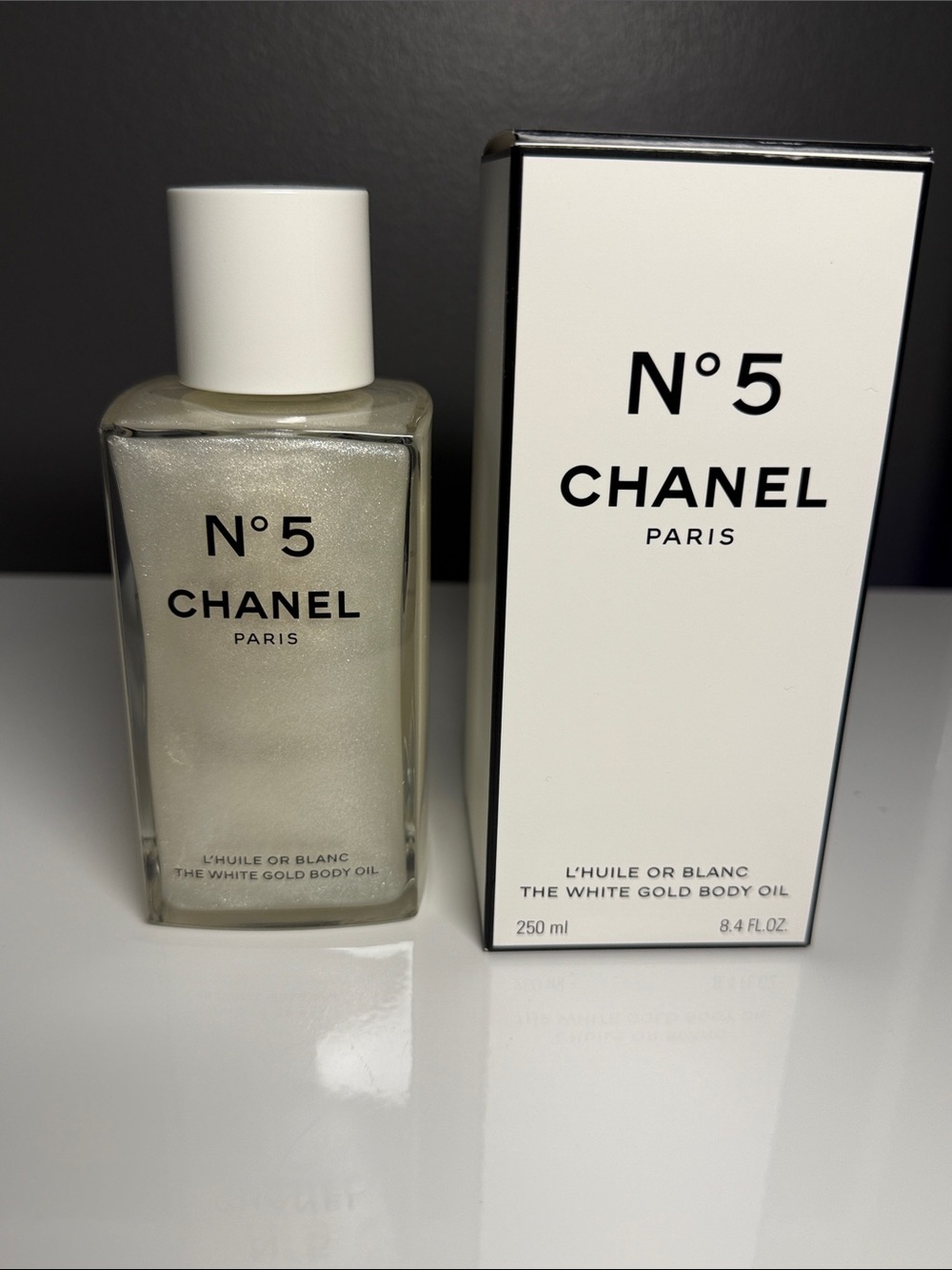 Chanel N°5 The White Gold Body Oil — new/Unopened